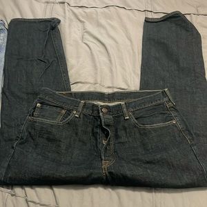 Mens 34/30 navy blue Levi’s jeans